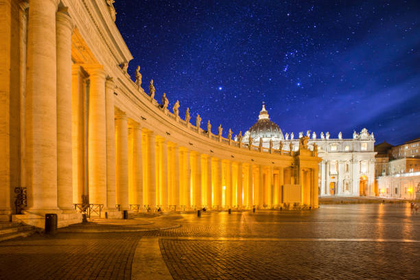 밤에 성 베드로 대성당의 풍경 - statue architecture st peters basilica vatican 뉴스 사진 이미지