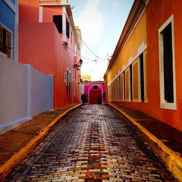 istock Colonial Street in Old San Juan 691966668
