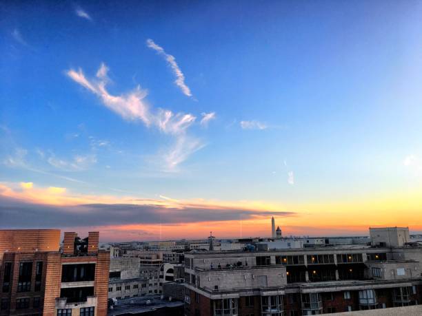 istock sunset and clouds over the washington monument 692038822