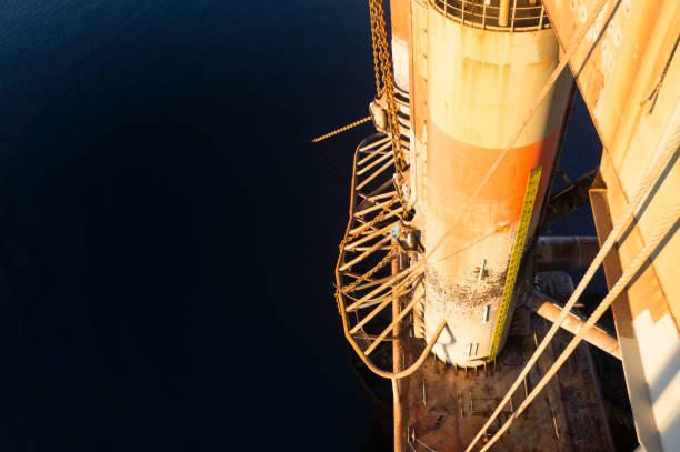 istock oil rig platform pontoon leg to sea level 692096686