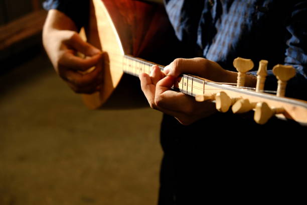 istock Saz-Turkis musical instrument 692122166