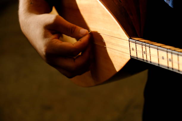 istock Saz-Turkis musical instrument 692122176