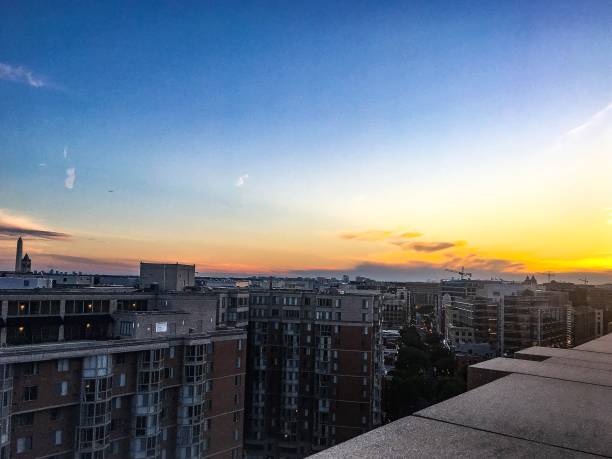 istock sunset and clouds over the washington monument 692197184