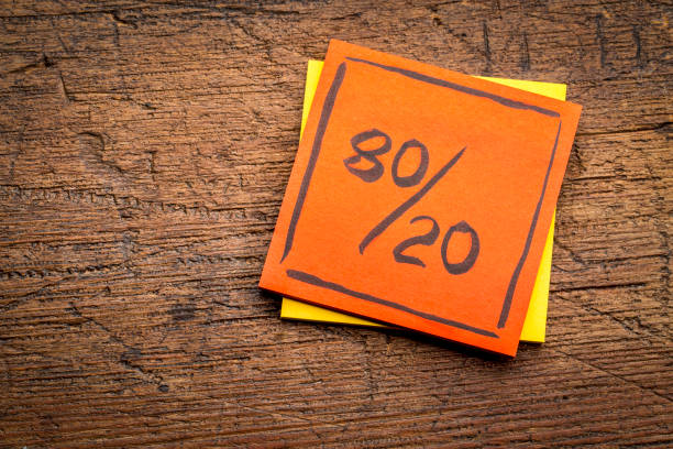 nota adhesiva principio de pareto - pareto fotografías e imágenes de stock