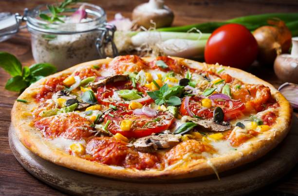 istock Fresh homemade vegetarian pizza 692325810