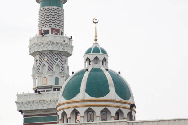 istock Close up to mosque in Bangkok,thailand 692396718