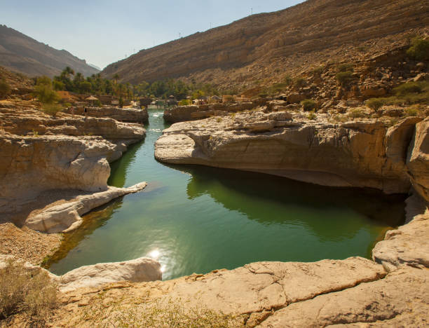 piękna górska sceneria. wadi bani khalid. oman". n - wadi bani khalid zdjęcia i obrazy z banku zdjęć