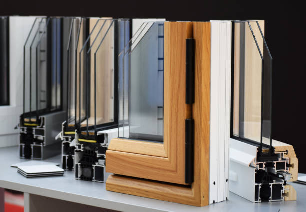 istock Cross-section of the window frame, with glass 692607790