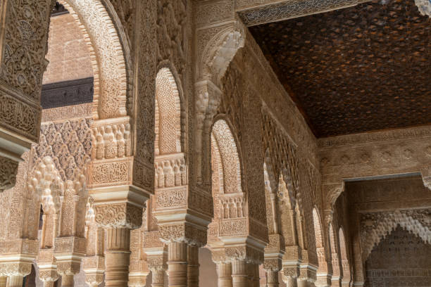 istock Ancient Moorish Pillars And Arches In Spain 692834550