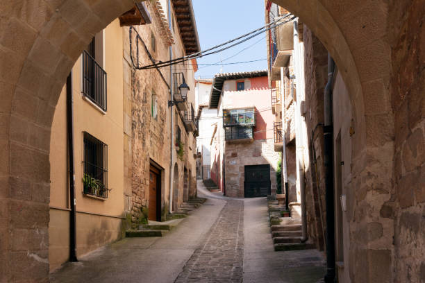 istock Street in Cirauqui 692851930