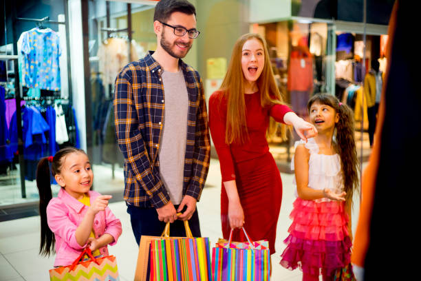istock Happy family shopping 692865486