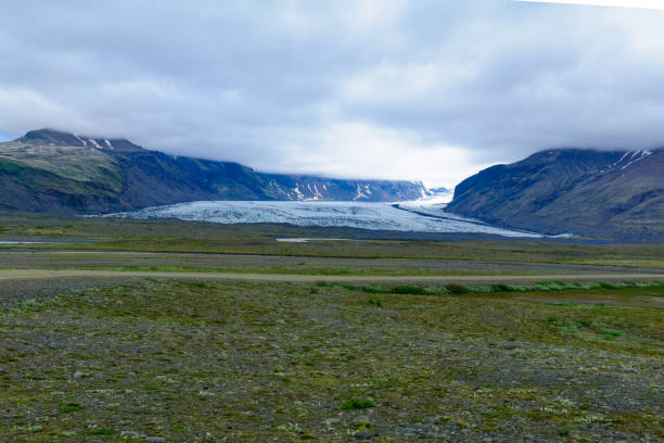 istock Skaftafellsjokull glacier, south Iceland 692880140