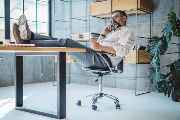 istock Growing his business connections 692887318
