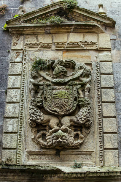 istock coat of arms, hondarribia 692931298