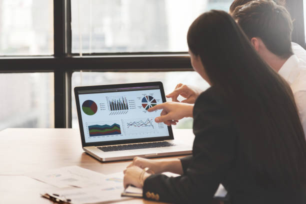 istock Business people discussing new palnning. 692993574
