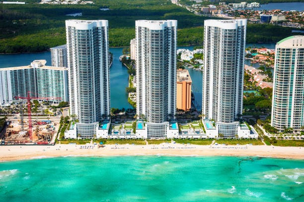 istock Oceanfront South Florida Resort 692999978