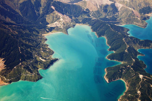 widok z lotu ptaka na nową zelandię - abel tasman national park zdjęcia i obrazy z banku zdjęć