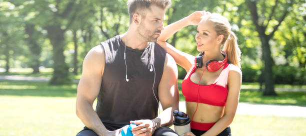 istock Couple training together outdoor. 693063818