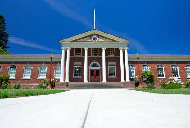 istock Umpqua Valley Arts Association, Roseburg, Oregon 693066512