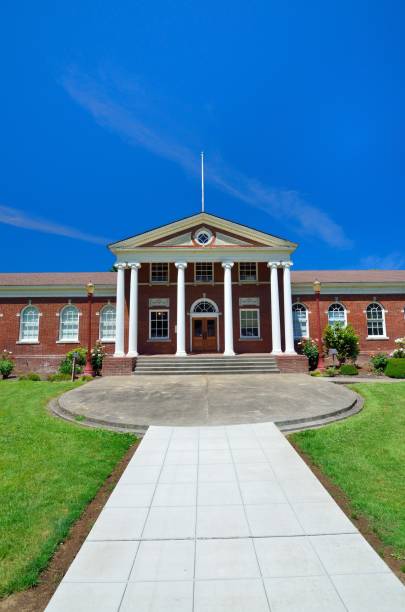 istock Umpqua Valley Arts Association, Roseburg, Oregon 693066830