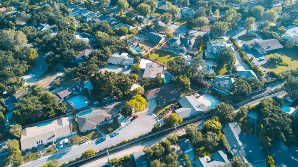 istock Residential Neighborhood 693091136