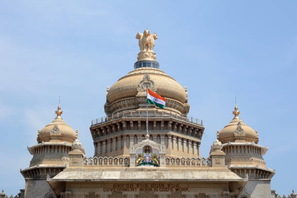 vidhana soudha - bangalore india parliament building vidhana soudha foto e immagini stock