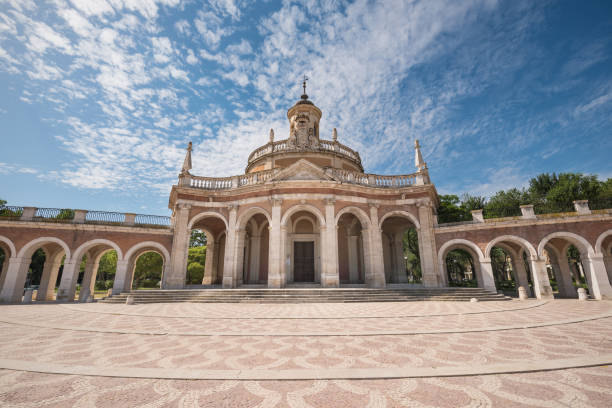 Aranjuez famous landmark, San Antonio de Padua church, Madrid, Spain. Aranjuez famous landmark, San Antonio de Padua church, Madrid, Spain. aranjuez stock pictures, royalty-free photos & images