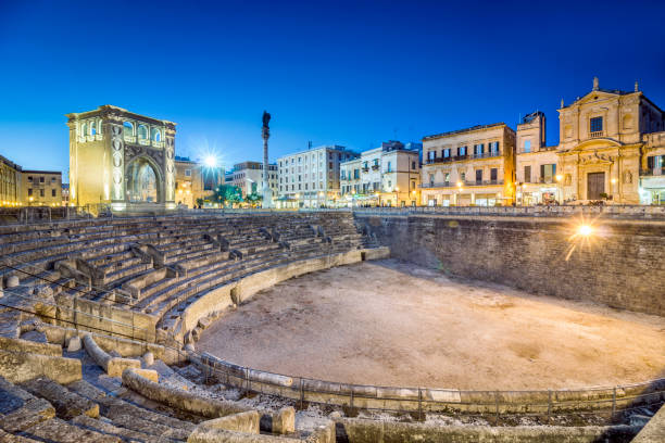 ancient amphitheater in lecce, italy - baroque style lecce italy puglia imagens e fotografias de stock