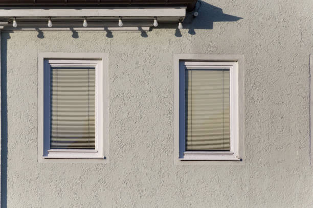 istock facades at historical city 693319286
