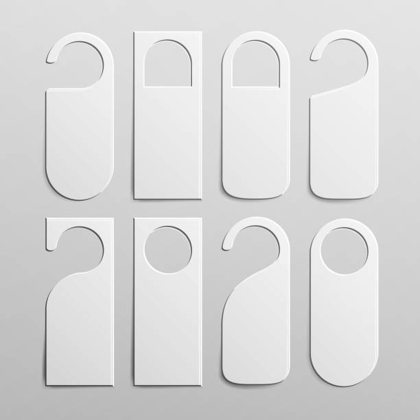 紙プラスチック製のドア ハンドル ロック ハンガーを設定します。現実的な白い空。模擬を空にします。不可します。��ベクトル図 - label metal sign door点のイラスト素材／クリップアート素材／マンガ素材／アイコン素材
