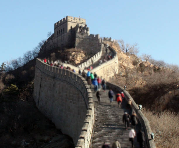 great wall of china badaling section scene during winter season in beijing northern china east asia - yanqing county imagens e fotografias de stock