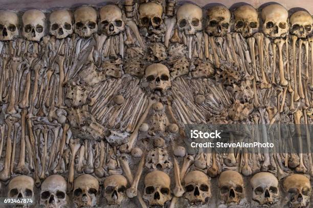 Photo libre de droit de Capela Dos Ossos Ou Chapelle Des Os Evora Portugal banque d'images et plus d'images libres de droit de District d'Évora