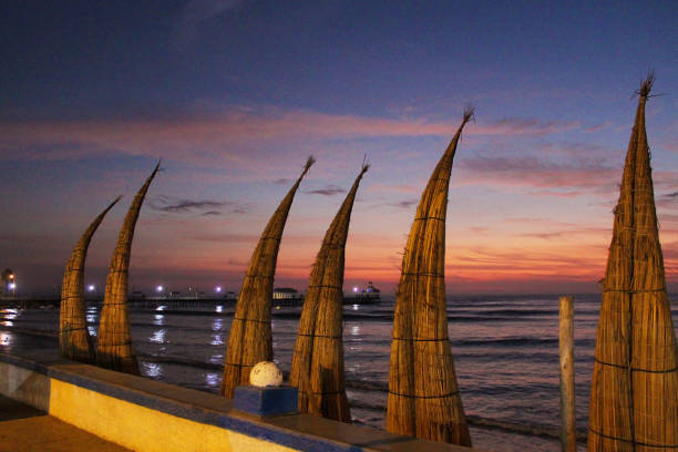 фото бесплатно - huanchaco стоковые фото и изображения