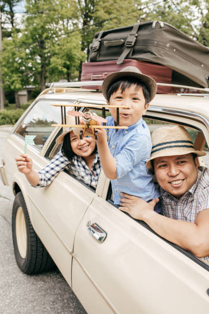 istock Choosing family insurance 693501532