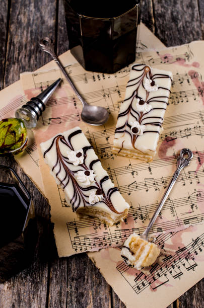 istock Pieces of biscuit cake 693532342