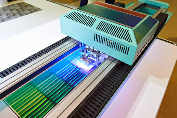 impresora de gran formato uv capa - luz ultra violeta fotografías e imágenes de stock