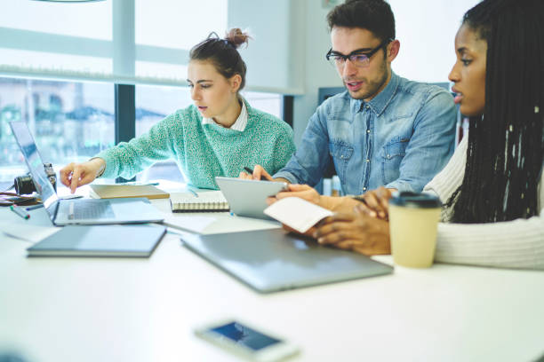 istock Team of freelancers working together 693693186