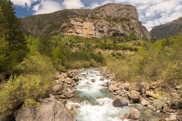 istock Hiking in torla ordesa, pyrenees of huesca 693757904