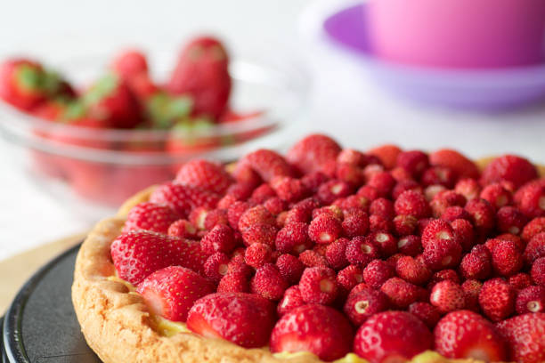 istock strawberry cheese cake close up 693777918