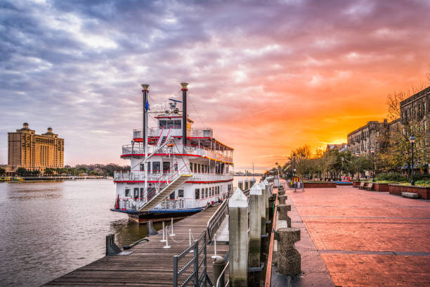 Savannah, Georgia, USA Savannah, Georgia, USA riverfront promenade at sunrise. savannah stock pictures, royalty-free photos & images