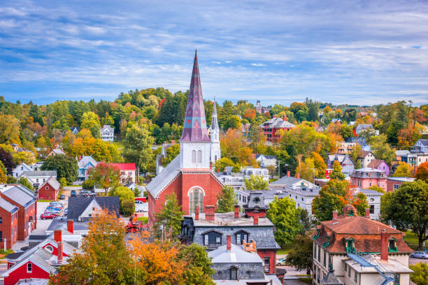 istock Montpelier, Vermont Town Skyline 693813388