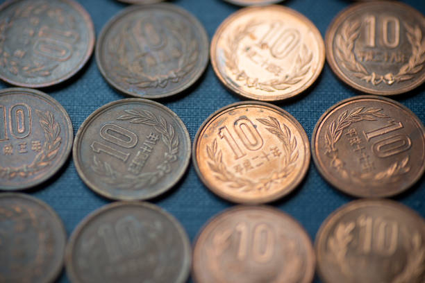 istock Japanese 10 Yen Coins 693910558