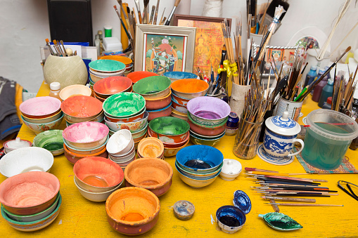 The palette of the artist is a Buddhist. Master is the creator of the Buddhist icon - \
