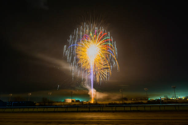 istock New Year july 4th memorial day fireworks 694086918