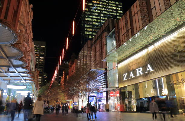 ショッピング モール通り都市の景観シドニー オーストラリア - pitt street mall ストックフォトと画像