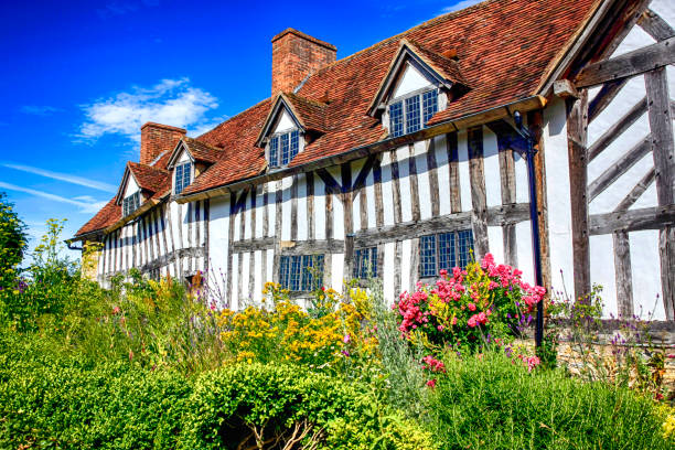 英国ウォリックシャーのウィルムでメアリー アーデンの家 - stratford upon avon william shakespeare england house ストックフォトと画像