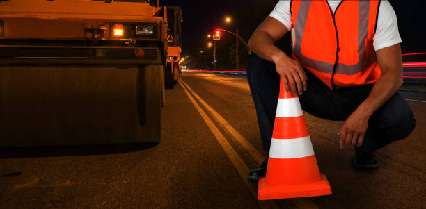 istock repairing the road 694148944