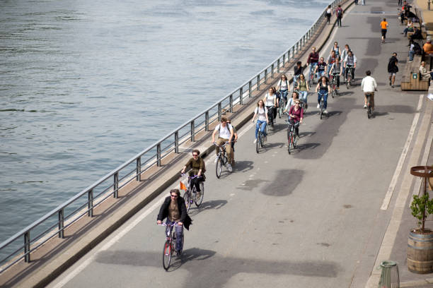 group of cyclists on paris - passion mountain range mountain national park imagens e fotografias de stock