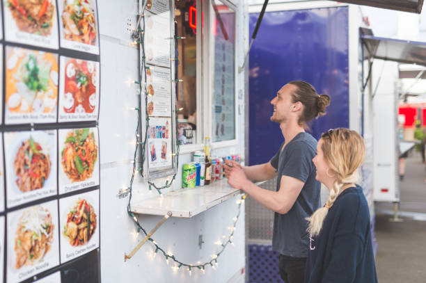 istock Food Cart Customers 694195578