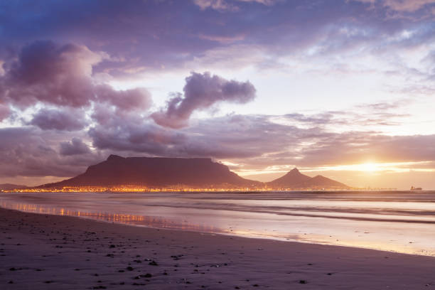 istock Moody Sunset Cape Town Sea Point Twilight Scene 694213550